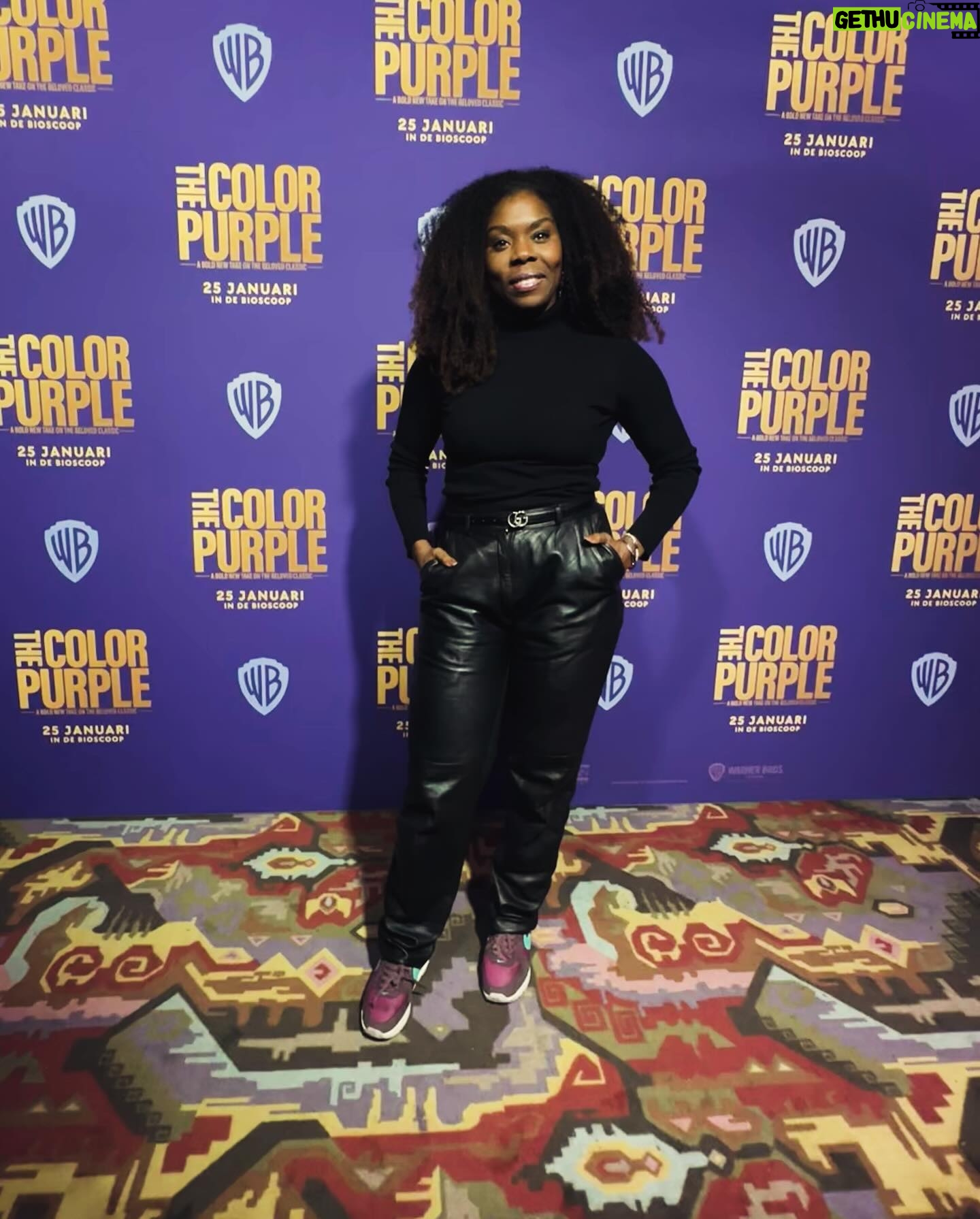 Imanuelle Grives - 405 Likes - De film 'The color Purple' was Ʃcht geweldig! Een waardige remake van een prachtig verhaal!
āāāāā
En met deze prachtige topvrouwen Chillen, is altijd een leuke extra!
ššššš