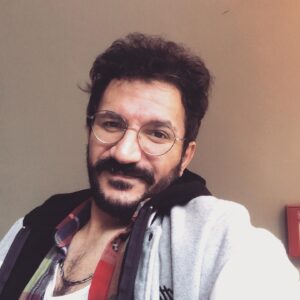 İnanç Konukçu Instagram - Güneşe çıkmam lazım 😎