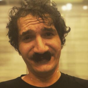 İnanç Konukçu Instagram - An itibari ile yönetime Chaplin olarak atıyorum kendimi ya da el koyuyorum ya da 😈