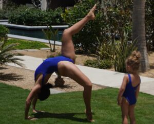 Inanna Sarkis Instagram - my mini me & me 💙