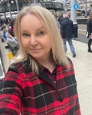 India Willoughby Instagram - Off to do a talk at Cambridge University! Wow! Great honour to be invited - looking forward to it! 😊❤️🧘‍♀️