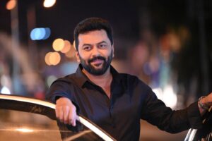 Indrajith Sukumaran Instagram - Happiness working in ur hometown ♥️

PC : @ajimuscat 

#nightshoot #filmingnow🎥🎬