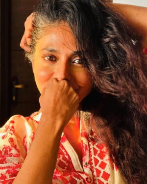 Indrajith Sukumaran Instagram - Golden hour.. 💛✨

@poornimaindrajith