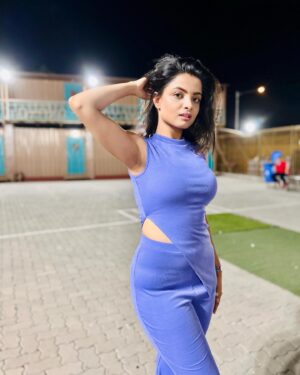 Indraxi Kanjilal Instagram - Sudden rush of serotonin🌟💜
.
.
.
.
#indraxikanjilal #me #mebeingme #happy #smile #smilemore #ootd #ootdfashion #ootdstyle #lovely #afterpackup #newpost #instagood #insta #instadaily #instamood #instafashion #instagram #post #positive