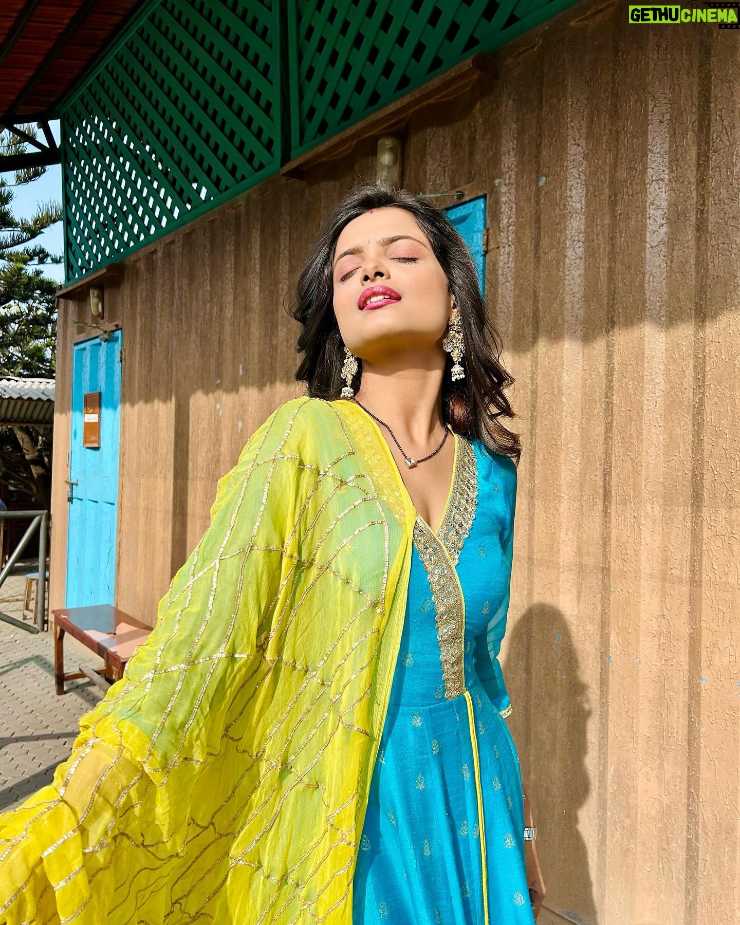 Indraxi Kanjilal - 4.4K Likes - The bluer the better!! 🩵💙
.
.
.
.
#indraxikanjilal #blue #favouritecolour #happy #happyme #smile #smilemore #me #beauty #weather #instadaily #instagram #instamood #instafashion #instalove #newpost #instapost #instagood #instalike #instaphoto