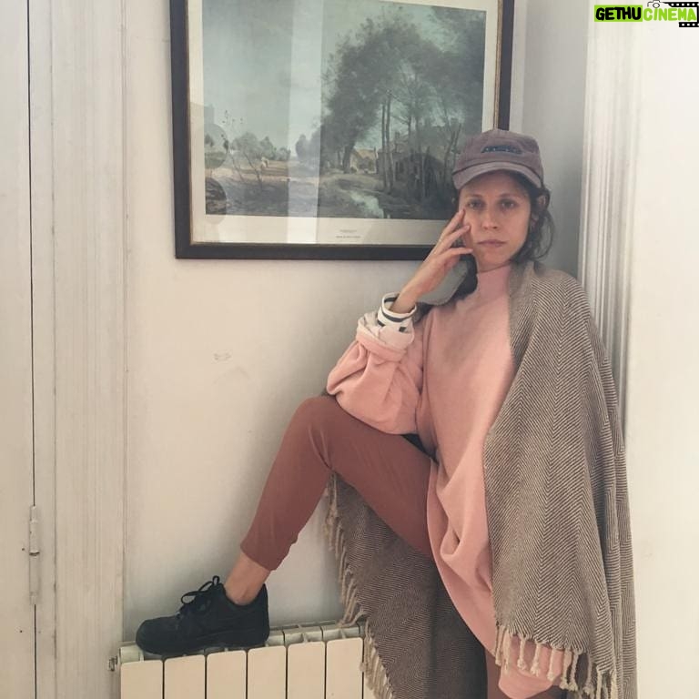 Inés Efrón - 1K Likes - Terrateniente x @jannikmioducki