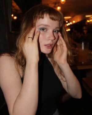 Ines Høysæter Asserson Instagram - strong return of the bangs
📸: @swervysid