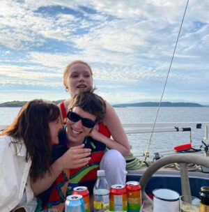 Ines Høysæter Asserson Instagram - Det helt sant; det er sommer!