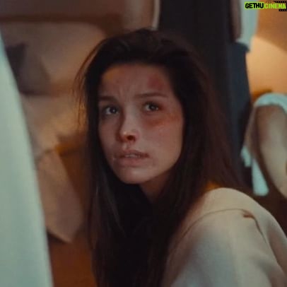 Inês Monteiro - 3 Likes - Violência doméstica é um assunto sério e que precisa de ser falado. Infelizmente é muito mais comum do que quem nunca sofreu, ou não sofre, possa imaginar. Foi pesado para mim fazer esta campanha, mas importante. Se testemunharmos, temos de agir! Entre marido e mulher mete-se sim a colher!
Ele não é o amor da tua vida! Não é o teu melhor amigo! Não tens de o salvar! ELE NÃO VAI MUDAR!!
Ela não é o amor da tua vida! Não é a tua melhor amiga! Não tens de a salvar! ELA NÃO VAI MUDAR!!
E mais importante: não estás sozinha, não estás sozinho 🤍