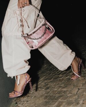 Inês Monteiro Instagram - Pink Party Barbie with this cute collection from @aldo_shoes 💕

photo @cortalargo 
styling @_sara.peterson_ 
hair & makeup @kayohenrique.pt