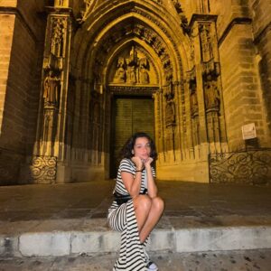 Inês Pires Tavares Instagram - aunque es de noche ________ 🌙