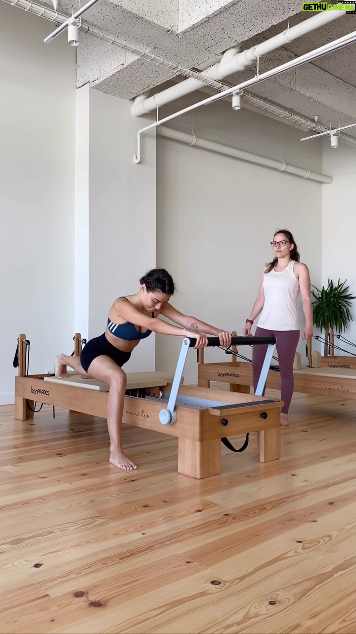 Inês Pires Tavares - 615 Likes - A vida é bela com pilates! Não é fácil, mas é bela 🌼
Sempre acompanhada pela @ptveradeodato no @plenumstudio !
Vão espreitar ;)