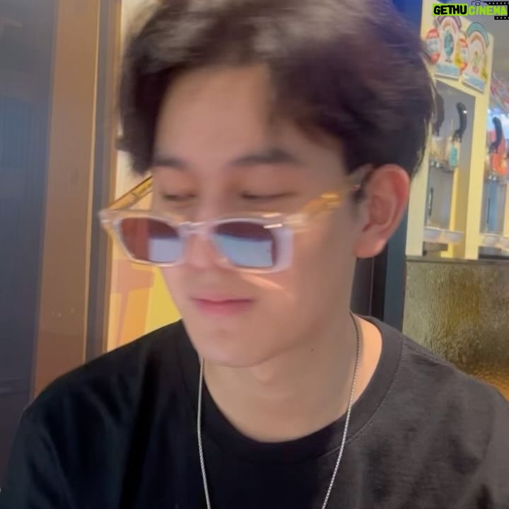 Ingkarat Damrongsakkul - 1.9K Likes - โฟโต้บายคุณลล (แว่นด้วย)