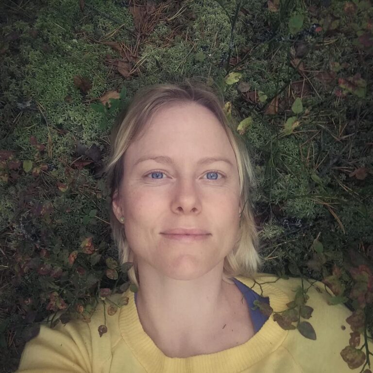 Actress Ingrid Bolsø Berdal HD Instagram Photos and Wallpapers September 2018