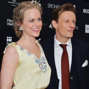 Ingrid Bolsø Berdal Instagram - I kveld har «Spionen» premiere over hele landet. Jeg er så glad for at den dramatiske historien om Sonja Wigert nå blir fortalt. Vi hadde herlig festpremiere på onsdag, så gøy å dele opplevelsen med gode kolleger Alexander Scheer og Rolf Lassgård 😊
..
Kjole av supreste Tina Haagensen, sminke og hår av aller fineste Siw Jærbyn.
..
@tina_haagensen
@fireogenhalvfilm @nordiskfilmnorge ..
Premiere of the Norwegian second world war film «The Spy» today!
