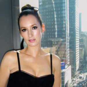 Ingrid Michaelson Instagram - That’s me.Last night.Opening night of my first Broadway show.A night that I will never forget.A community that holds me tighter than my spanx.I love you @notebookmusical 🩵 📖