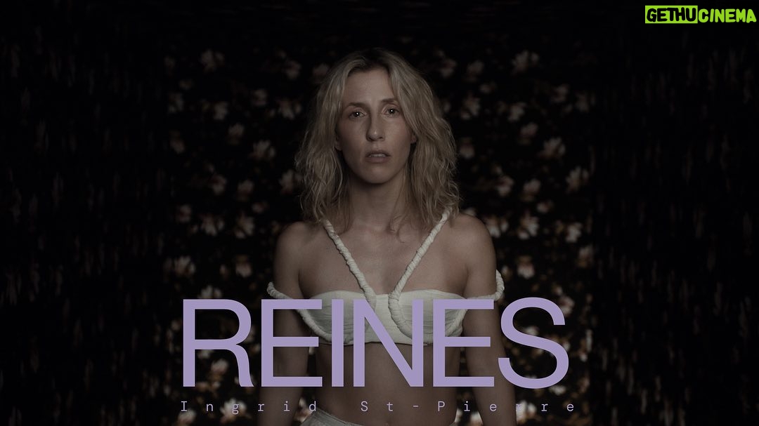 Ingrid St-Pierre - 346 Likes - Reines, le clip, mercredi 26 avril. ✨👑✨
Je suis encore remuée de ce tournage. Me tenir debout, là devant vous. Dévoilant mon histoire, ma peau, mes doutes, mes craintes, entourée d’une équipe extraordinairement douce bienveillante et fabuleuse.
Haussons la voix sans la peur, mes sœurs.
Que plus rien ne nous abîme.
@farleymarianne