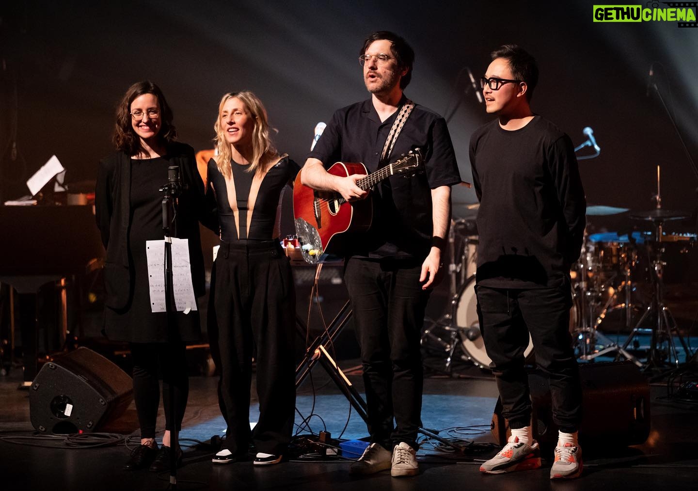 Ingrid St-Pierre - 529 Likes - C’était une bien jolie première soirée de tournée hier au @theatredumarais à Val-Morin :) merci !
À samedi prochain, Brossard ! 🤍
Photos André Chevrier