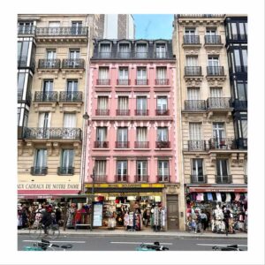 Ingrid St-Pierre Instagram - Printemps hâtif. 🌸
🌸
#paris #douxparis