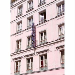 Ingrid St-Pierre Instagram - Printemps hâtif. 🌸
🌸
#paris #douxparis