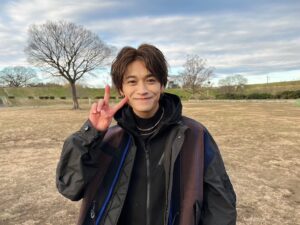 Inoue Sora Instagram - ・
『#ガチ恋粘着獣 』
第８話
ご視聴ありがとうございました🙇🏻‍♂️

スバルがヒナを傷つけてしまって、ずっと後悔しているからこそ、コスモには同じ間違いをしてほしくない。
という気持ちが滲み出たのかな。
僕のとっても好きなシーンです。

さて！
９話からはもう本当に、瞬きできませんよ？
ここからです。笑

お楽しみに☺️

@gachikoi_drama
