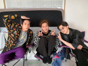 Inoue Sora Instagram - ・
#コズミック 
オフショット投下しやす。

スバル編、コズミックのラジオ、もう終わってしまいましたね。とほほ。

ですが！
本日！

#TGC teen ICHINOSEKI 2023
 #ガチ恋粘着獣 SPECIAL STAGEが発表されました〜👏👏

皆さん是非観に来てください！！
そして4話以降もお楽しみに😏

@gachikoi_drama @tgc_teen
