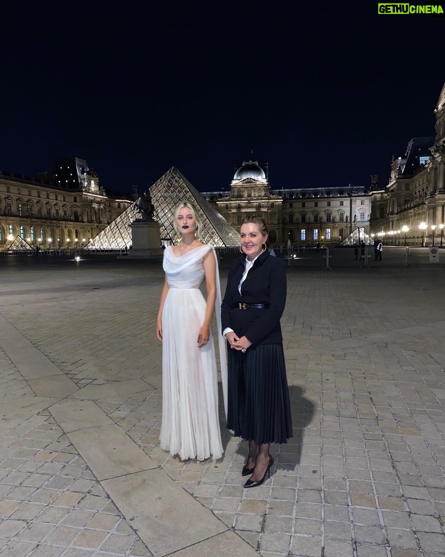 Ioanna Gika - 3.6K Likes - Thank you to the Louvre and the Greek Ambassador, Her Excellency Madame Aghi Balta for inviting me to the opening of the new exhibit, ‘Paris-Athens, The Birth of Modern Greece.’ Congratulations to the new president of @museelouvre , Laurence Des Cars, the first female president of the institution in 228 years. This year marks the 200th anniversary of the beginning of the Greek Revolution, and the anniversary of the arrival of the Venus de Milo. An occasion celebrated reverentially. Thank you @dior for the gown, @alineds75 for putting it all together with the best eye, @benjamin_maquilleur pour le maquillage 📷📷 @dafni.arvaniti and @sneakyaliki 💙 @aghibalta