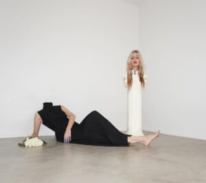 Ioanna Gika Instagram - For @hoganmclaughlin SS 21 💙

“The SS21 Collection draws inspiration from styles of the 16th and 18th centuries, married with a minimalist sensibility and a muted palette.” 

It was fun to create this portrait and such a pleasure to be part of Hogan McLaughlin’s presentation.