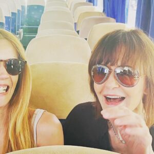 Ioanna Pappa Instagram - Να εδώ με το είδωλο!!!
@katia_dandoulaki #2023 #chanel