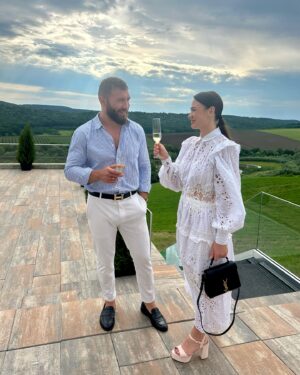 Ion Cuțelaba Instagram - ……🥂❤️