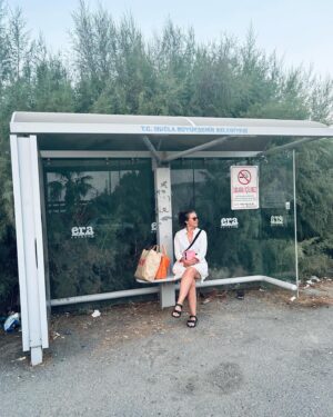 İpek Çiçek Instagram - Benim “I’ll be there for you” tayfayla bu senenin en’leri ❤️‍🩹 #2023