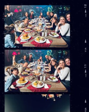 İpek Çiçek Instagram - We are amazing ❤️‍🔥 #aile