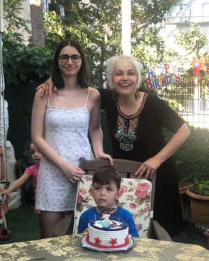 İpek Tanrıyar Instagram - Ve Aras 3 yaşında..Canım ailem eksik de olsa yanımızda,babamız  çalışıyor,ablamız Hollanda’da..Nice yaşların olsun Canım Oğlum.. @drsevalzeren  @feyzullahtanriyar