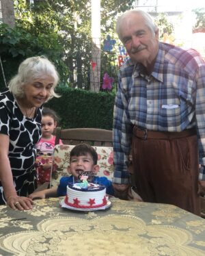 İpek Tanrıyar Instagram - Ve Aras 3 yaşında..Canım ailem eksik de olsa yanımızda,babamız  çalışıyor,ablamız Hollanda’da..Nice yaşların olsun Canım Oğlum.. @drsevalzeren  @feyzullahtanriyar