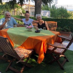 İpek Tanrıyar Instagram - Eylül güzeldir:) #gürpınar #yazlık #kahvekeyfi #havamis