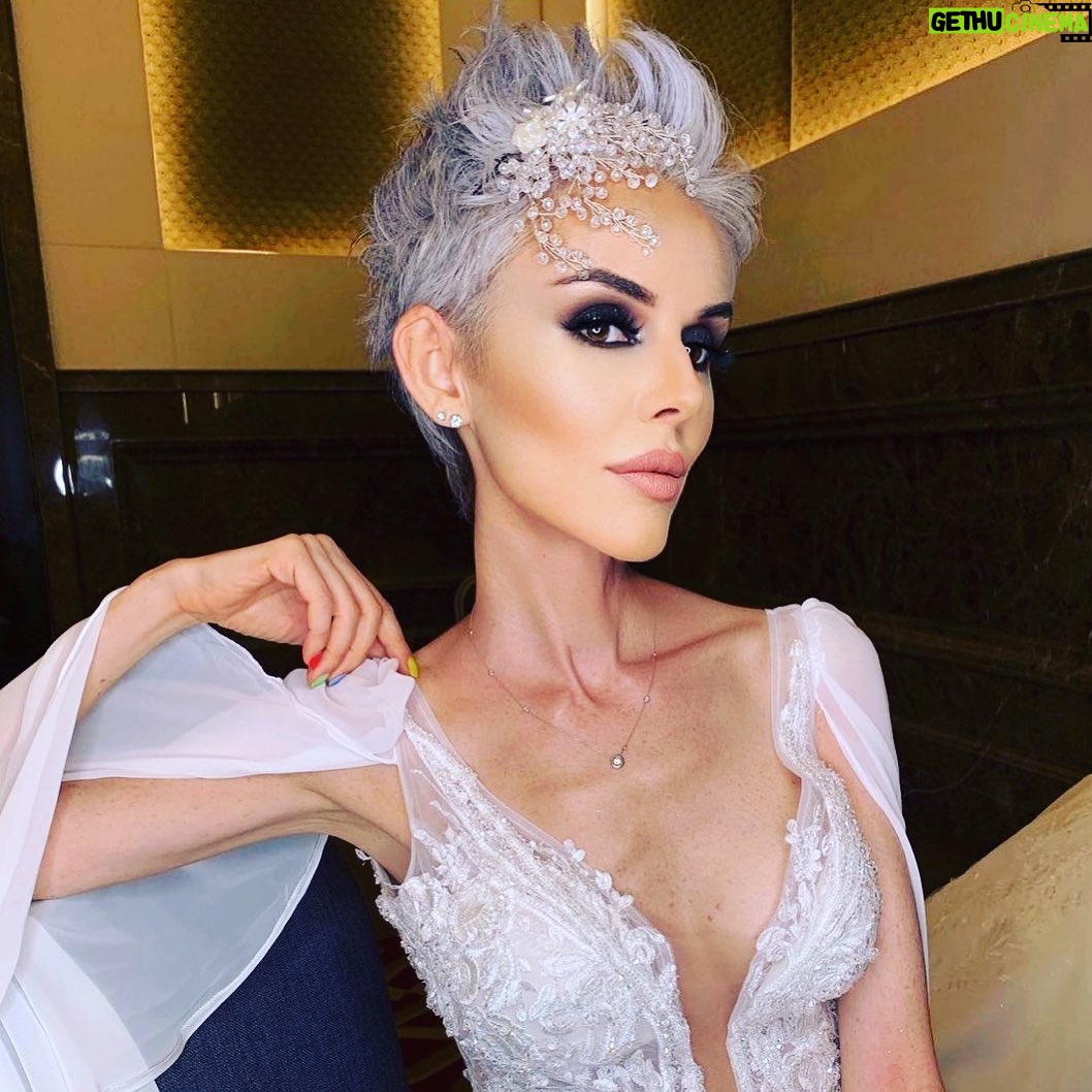 İpek Tanrıyar - 699 Likes - 💋💋💋