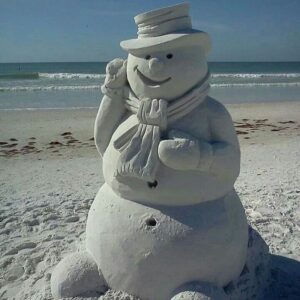 Irene Cara Instagram - Hello December!! #winter #sand #sunshine #playday #backyard #travels #localspot #snowman #season.