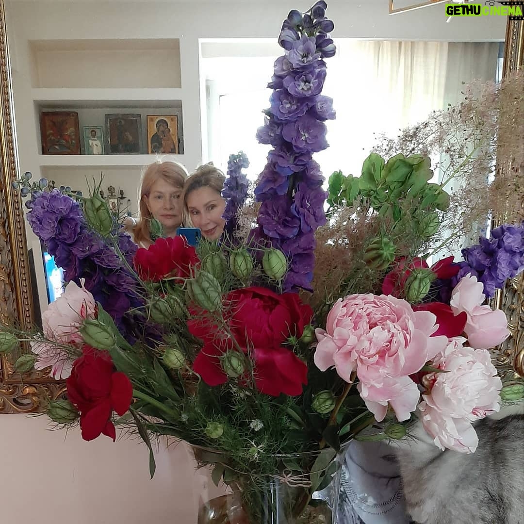 Irina Tolmatskaya - 3.8K Likes - Сегодня был замечательный день рождения мой подруги Кати !!! #большечемподруга #моясемья#деньрождения