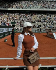 Actress Iris Mittenaere HD Instagram Photos and Wallpapers June 2024