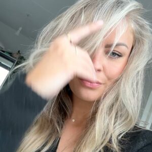 Actress Iris de Graaf HD Instagram Photos and Wallpapers March 2024