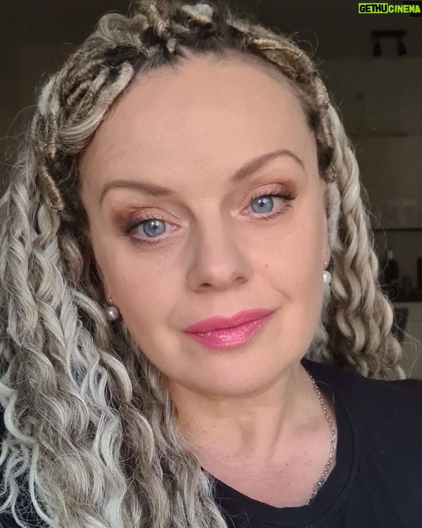 Irma Vitovska - 2.3K Likes - ŠŃнŃ
ен.
"ŠŠ“ŃŠ³Š½Š°".ŠŠ¾Š²ŠµŃŃŠ°Ńмо Š¼ŠøŠ½Ńле šŗš¦