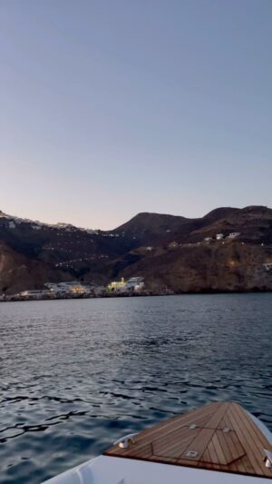 Iro Pektesi Instagram - deep blue sea