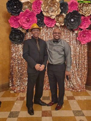 Irone Singleton Instagram - It'd been well over 30 years since I'd seen my father! The moral of the story is never hold grudges. Operate out of #TRUTH & #LOVE🙏🏿❤🙂 instead of #passion & #greed , and you shall receive all the blessings God intends for you to have. I love you all. Love each other. It's free! BBTWDtheplay.com