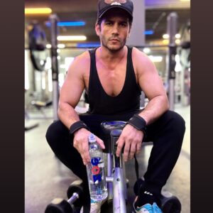 Irving Peña Instagram - 