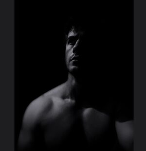Irving Peña Instagram - Prueba de luces 📸 en día de enfermedad 🤒🤕