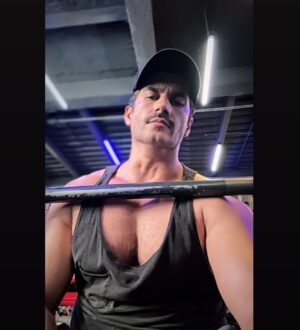 Irving Peña Instagram - Aquí se entrena toda la semana💪🏼 o bueno por lo menos subimos una foto jajajajaja 😂💪🏼