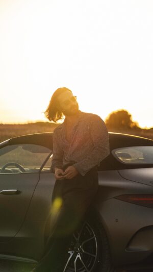 Isaac Alfaiate Instagram - What ? 🍑 

@mercedesbenzretail_portugal 
📸 @tiago_ribeiro_