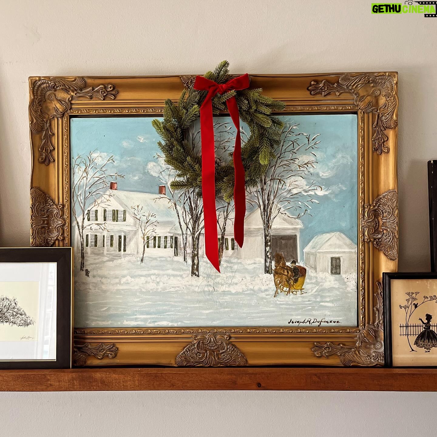 Isaac Hanson - 1.8K Likes - Painting by Joseph Dufresne (my kids, great great grandfather). Massachusetts in the winter time.
It’s beautiful painting for the Christmas season!