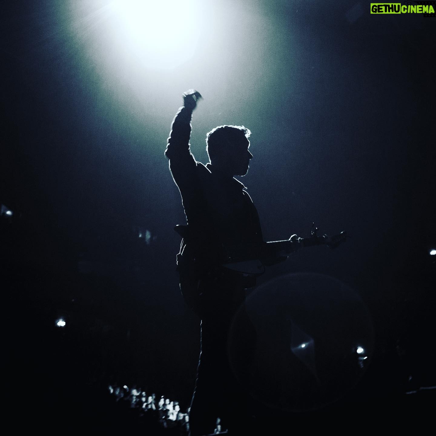 Isaac Hanson - 2.3K Likes - I am fired up for another show with @busted tonight in #aberdeen.
#hanson #busted #live