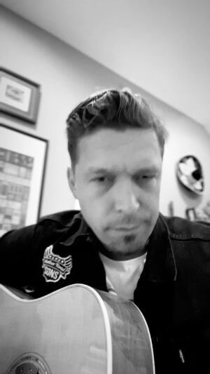 Isaac Hanson Instagram - -My Life Is On Fire
(@isaachanson, @stephen_kellogg, Hailey Steele)

TONIGHT is the last show we are doing for a while. The cover is only $10 and we have posters etc. We will also be playing some new tunes!

Special Guest: @joleenbrownmusic

Maggie’s Music Box:
7:30- Joleen Brown
8:15- Mother Road Sons

Hope to see you all there for some kinda wonderful night!

-MRS